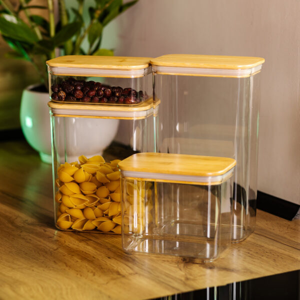 banki_dlya_sypuchih_produktov_nabor_iz_4_sht_plastikovye_s_bambukovymi_kryshkami_4.jpg Банки для сипучих продуктів набір із 4 шт пластикові з бамбуковими кришками HP-1302