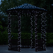 novogodnyaya_girlyanda_ulichnaya_30_m_300_led_s_solnechnoy_batareey_8_rezhimov_raboty_chernyy_provod_belyy_1.png Новорічна гірлянда вулична 30 м 300 LED з сонячною батареєю чорний провід Білий SB300L30MBW