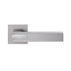 Ручка для дверей на розетці QOOB SLIM